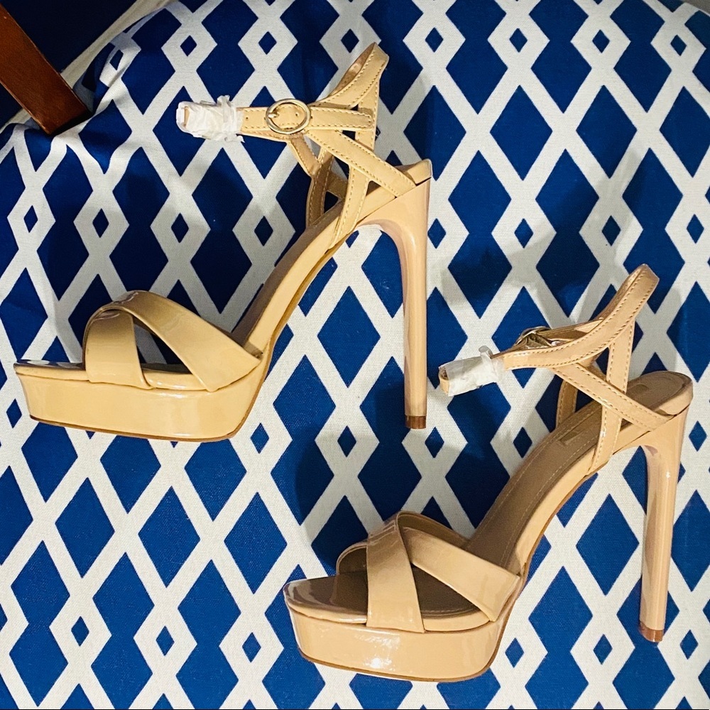 Nude patent strappy heeled sandals - Picture 7 of 13